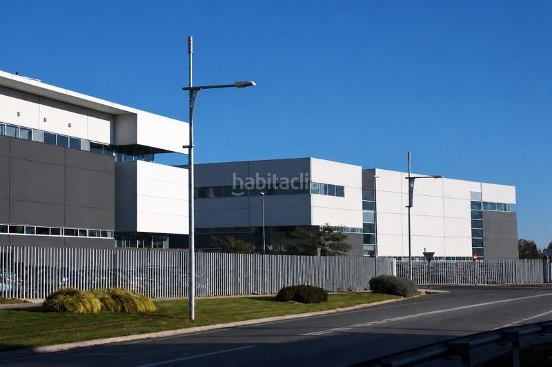 Foto d423ab0e-e262-4df0-ac75-07c9608d3ba6. Miete fabrikhalle mit heizung in Gava Mar Gavà