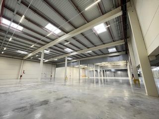 Rent Industrial building  Carrer montserrat