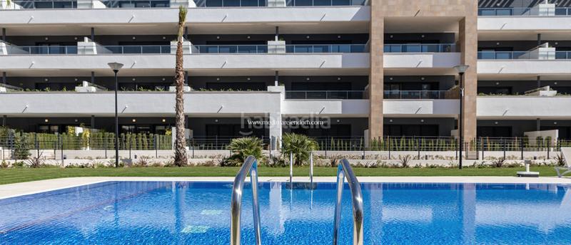 Foto 5f2950fb-a3fc-4284-9acd-46b163df1651. Piano terra in Playa Flamenca Orihuela