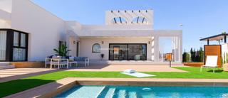 Chalet en Rojales. Modernas villas de un nivel en venta en ciudad quesada, una urba