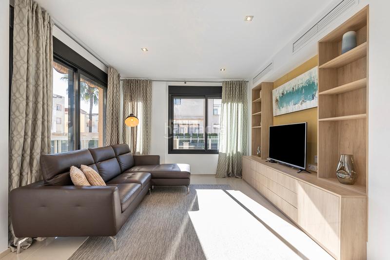 Foto 68c4de81-3ea5-43ca-bca0-898767e47f6c. Casa con piscina in La Zenia Orihuela