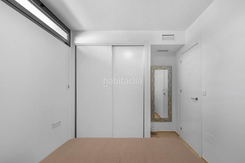 Foto e154ce6b-f9c9-4e7b-8136-2287f46c748b. Casa con piscina in La Zenia Orihuela