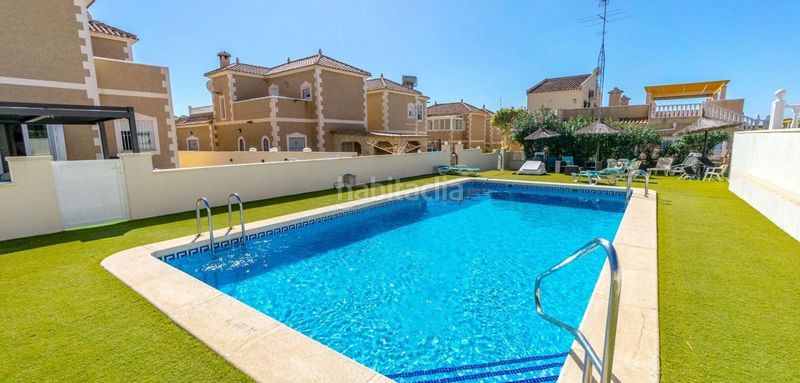 Foto deb3d699-8e85-41da-aa0c-cdb937da0851. Casa amb piscina a San Miguel de Salinas