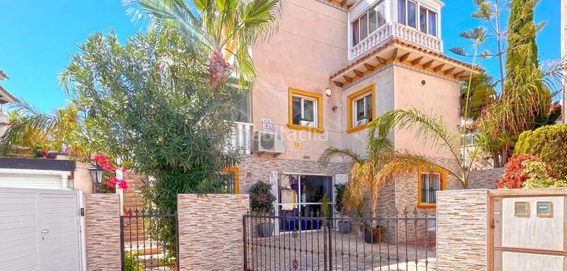 Foto fa6b8263-b80f-4290-b7e0-5d54affe7ecf. Casa con piscina in La Zenia Orihuela