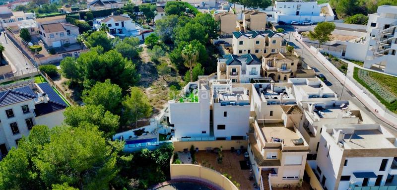 Foto 5f92bf78-6295-40a8-94f1-c6a6c06bd0d2. Casa con piscina in Villamartín-Las Filipinas Orihuela