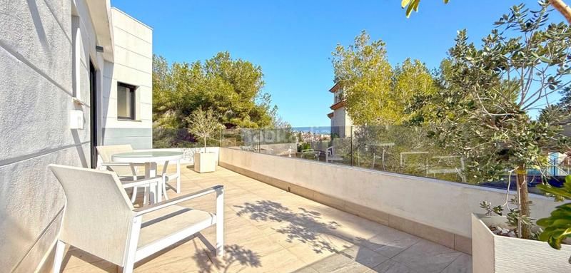 Foto 6b3cff6e-1e2f-41b3-8df3-f99843152cfd. Casa con piscina in Villamartín-Las Filipinas Orihuela