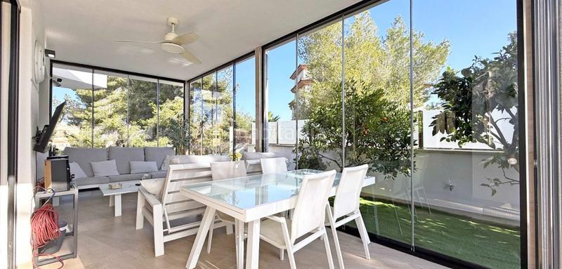 Foto a6047a5f-e314-4d2e-8100-778d9280cdd4. Casa con piscina in Villamartín-Las Filipinas Orihuela