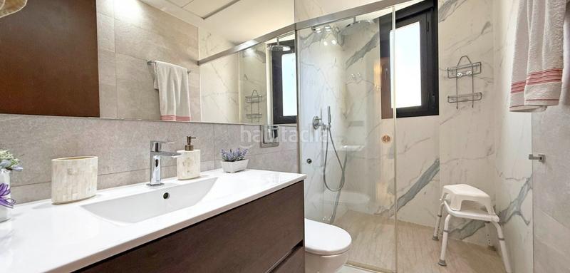 Foto d6be4389-a3fa-4b67-b498-03b62a967640. Casa con piscina in Villamartín-Las Filipinas Orihuela