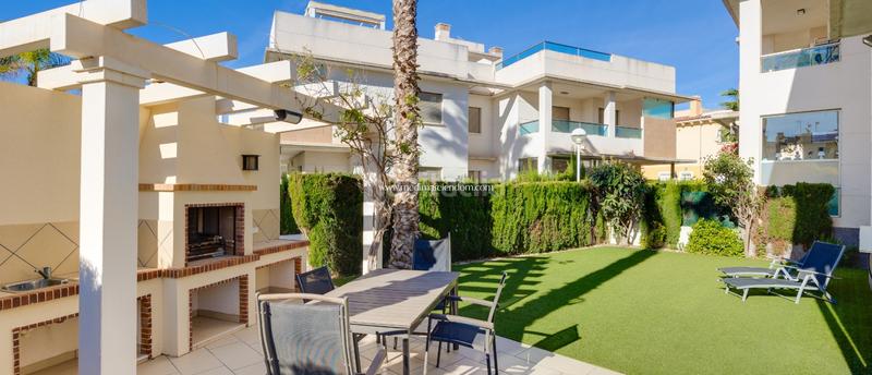 Foto 1505bcd2-45d8-4132-ade2-121921b43774. Pis amb calefacció aparcament piscina a Rojales