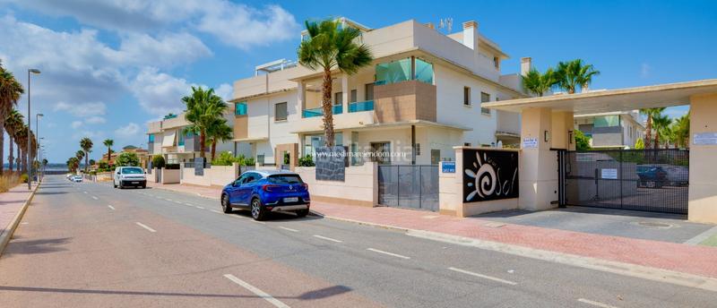 Foto 1d746618-f9a3-4cb3-8f59-4b48471c677f. Pis amb calefacció aparcament piscina a Rojales