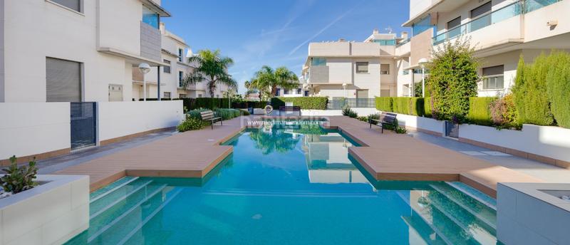 Foto 42767cf5-1059-4944-bb6f-bbf01b129e7a. Pis amb calefacció aparcament piscina a Rojales