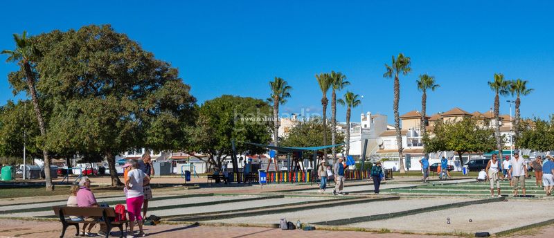 Foto 170df9de-b029-4cc6-9422-4fb14f5c8ea8. Pis amb calefacció aparcament piscina a Aguas Nuevas Torrevieja