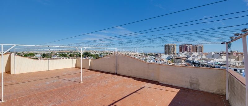 Foto 47fe49ee-72b9-4239-bac0-c78babaa9b38. Pis amb calefacció aparcament piscina a Avenida Habaneras - Curva de Palangre Torrevieja