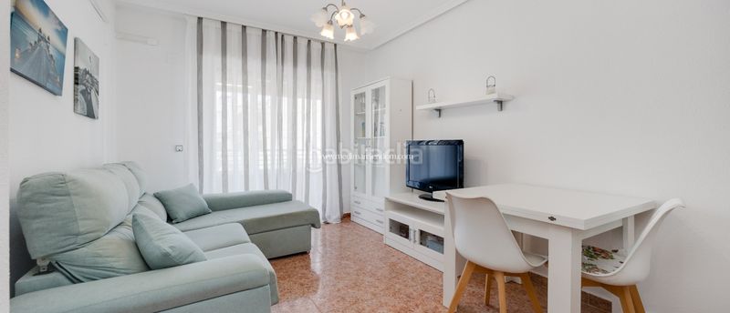 Foto 4822f2cf-9a6a-4b16-8631-b6c7303c56a3. Pis amb calefacció aparcament piscina a Avenida Habaneras - Curva de Palangre Torrevieja