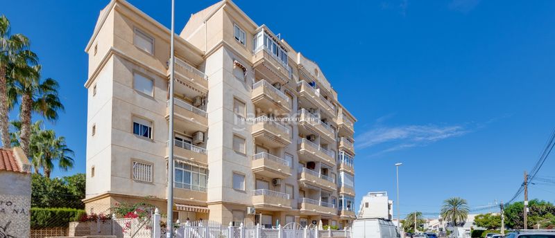 Foto 62f647bb-4dea-4e64-b1a4-73d7951857f1. Pis amb calefacció aparcament piscina a Avenida Habaneras - Curva de Palangre Torrevieja