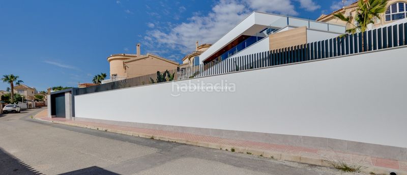 Foto c73f2309-5163-4a14-a8cc-740058a8afdb. Casa amb calefacció aparcament piscina a La Marquesa Rojales