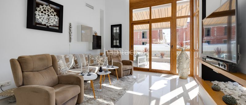 Foto f7b6dd24-067d-4a06-a0d9-c44846aed9e2. Casa amb calefacció a Benijófar