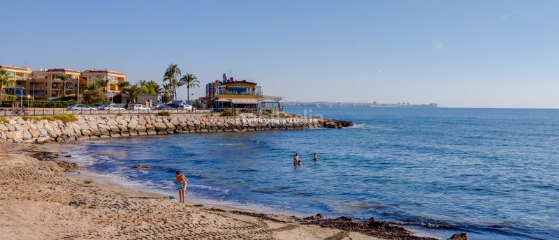 Foto a3d0d554-4e5d-4258-b677-c8e7fa1ed50b. Pis amb calefacció piscina a Punta Prima Orihuela