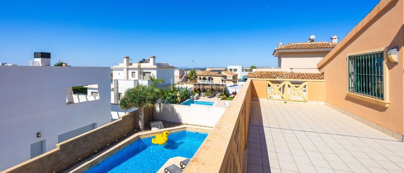 Foto 72811ff5-e1ee-4f88-8403-43309d82d888. Casa amb calefacció aparcament piscina a Centro de la Ciudad Quesada Rojales