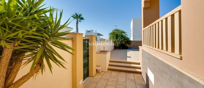Foto ae13ec97-d75c-44cd-b053-c11ca1565286. Casa amb calefacció aparcament piscina a Centro de la Ciudad Quesada Rojales