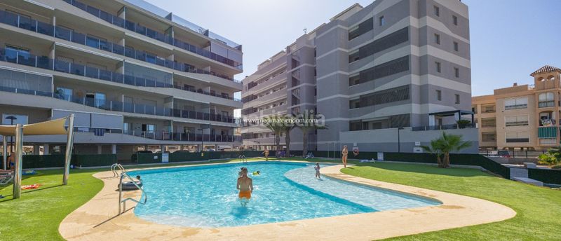 Foto 493abce5-441b-4d5a-bb5a-134ae0781934. Apartment with heating parking pool in Gran Playa Santa Pola