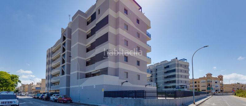 Foto 4e1234d9-a322-41b0-8ddb-05742983d18f. Apartment with heating parking pool in Gran Playa Santa Pola