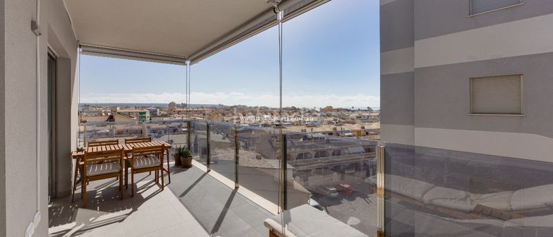 Foto b6f616b6-69a2-4c6b-bfcd-55bc82c2fc76. Apartment with heating parking pool in Gran Playa Santa Pola