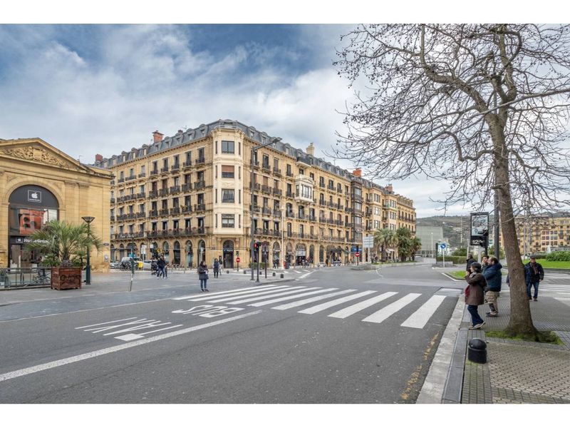 Foto 48d0a693-f78b-4f88-8ca4-caedb6c94af0. Appartement dans calle boulevard zumardia 1 dans Área Romántica Donostia - San Sebastián