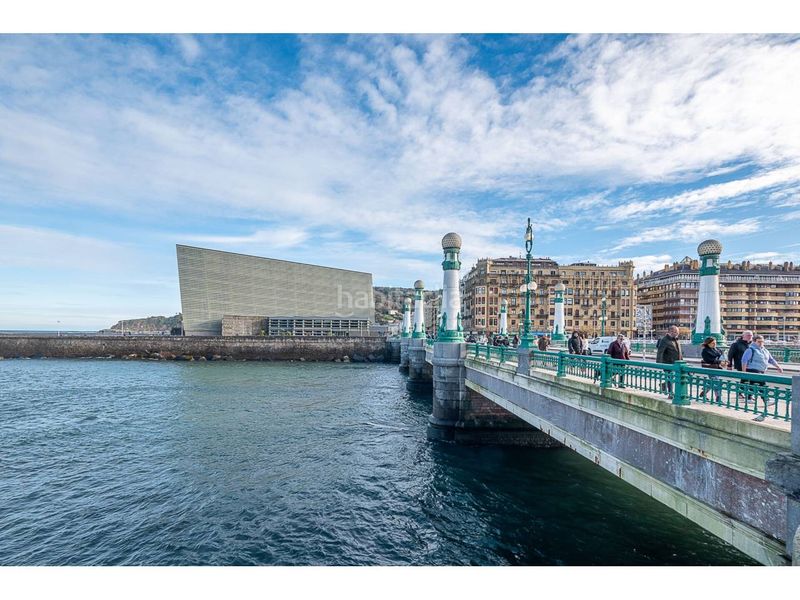 Foto 490dad1b-2e36-4cf4-a936-a77804dd720d. Appartement dans calle boulevard zumardia 1 dans Área Romántica Donostia - San Sebastián