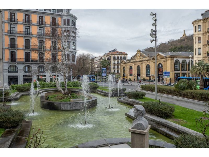 Foto 6bafb513-f357-466a-bc73-f0f6050dca6d. Appartement dans calle boulevard zumardia 1 dans Área Romántica Donostia - San Sebastián