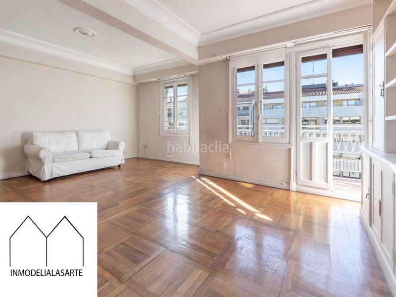 Foto 2a318bfd-0e8c-4da6-bde2-218f9e543d32. Appartement dans avenida madrid 5 dans Amara Donostia - San Sebastián