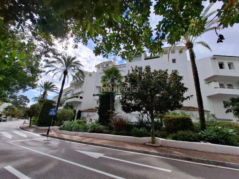 Foto cb2af7ee-a15e-4e50-8f57-3a67a8b1931b. Appartamento in urbanizacion golf Río Real 7 in Río Real Marbella