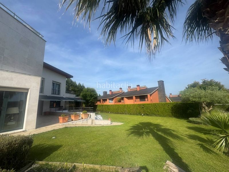 Foto bcb6a70c-dbb5-49dc-813b-8108d710a5f7. Casa in camino agerre 5 in Miramon-Zorroaga Donostia - San Sebastián