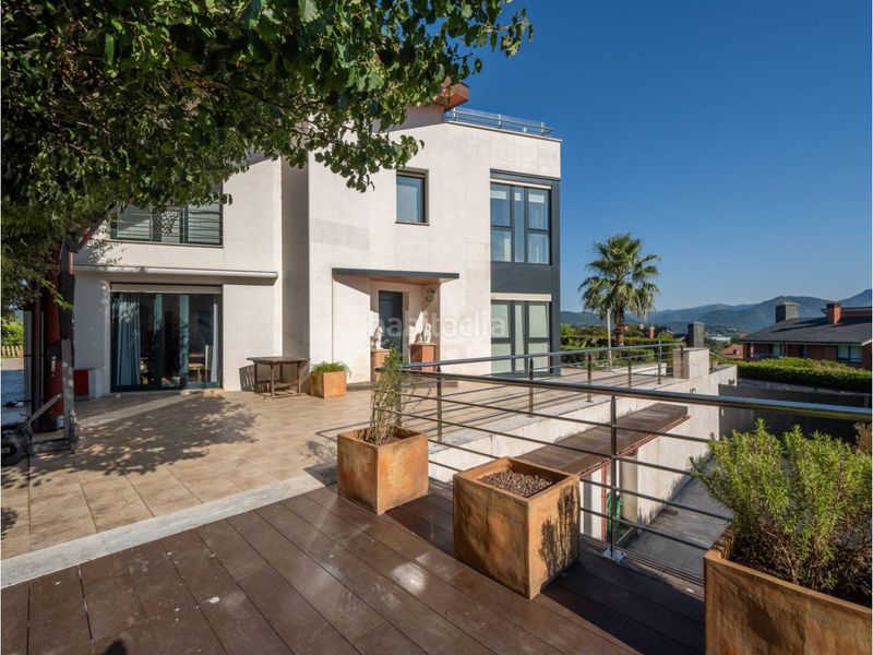 Foto d351271d-6d52-42e2-adbb-401487c96430. Casa in camino agerre 5 in Miramon-Zorroaga Donostia - San Sebastián