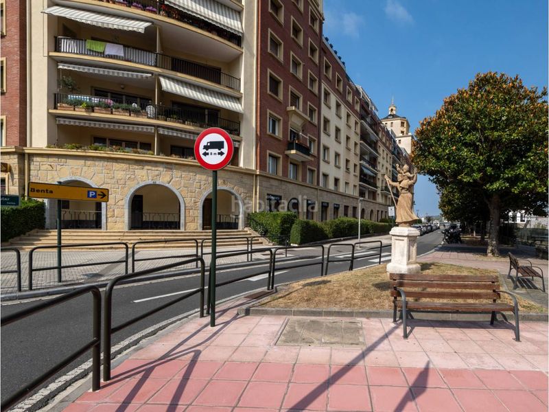 Foto ae5c1c37-852e-4a54-bdb7-08f6351f3107. Pis a calle axular 1 a Hondarribia