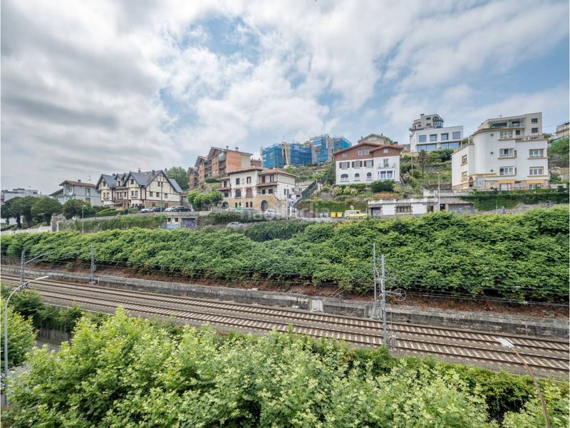Foto e841b662-432e-4b00-a53a-efa172ce6f34. Appartamento in avenida ategorrieta 11 in Gros Donostia - San Sebastián