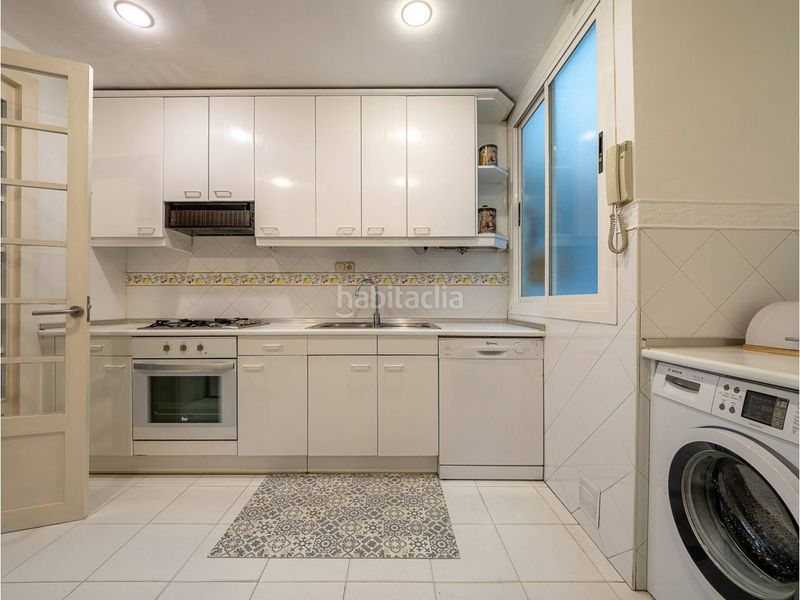 Foto e63a7754-6cbf-4960-8d53-96ab69f9dab5. Appartement dans calle san martín 12 dans Área Romántica Donostia - San Sebastián