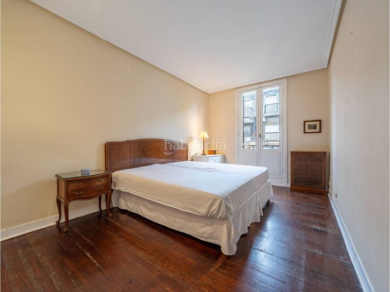 Foto f64c0b71-e0c0-4488-af37-b418eea1747b. Appartement dans calle san martín 12 dans Área Romántica Donostia - San Sebastián