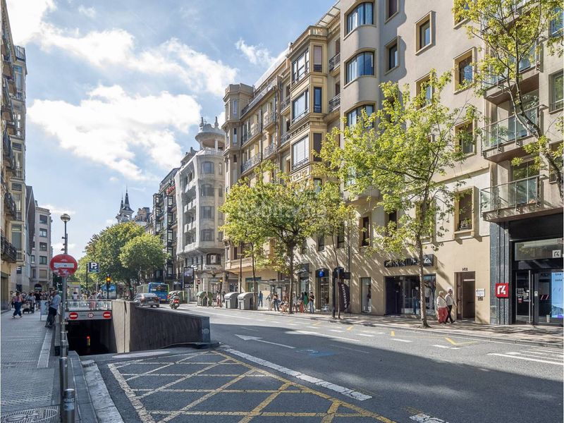 Foto 3b045f01-740b-4513-a625-9b771e64db0c. Pis a calle urbieta 6 a Área Romántica Donostia - San Sebastián