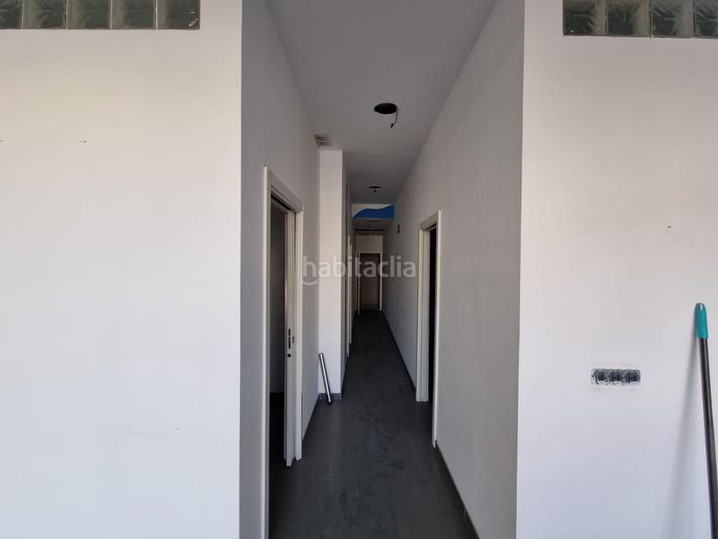 Foto 91b2d0ea-fcf2-4e0c-bff6-65f4a97e496c. Local comercial a blas infante a Calvario Torremolinos