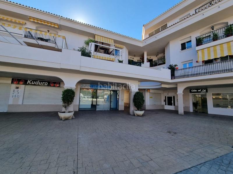 Foto a79fcdf0-0dde-455c-b6f8-7a0ff80eb00d. Local comercial a blas infante a Calvario Torremolinos
