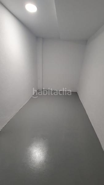 Foto 1c23800e-f0f2-470c-aa9b-119ec97853e4. Parking voiture dans isabel manoja 28 dans Manantiales-Estación de Autobuses Torremolinos