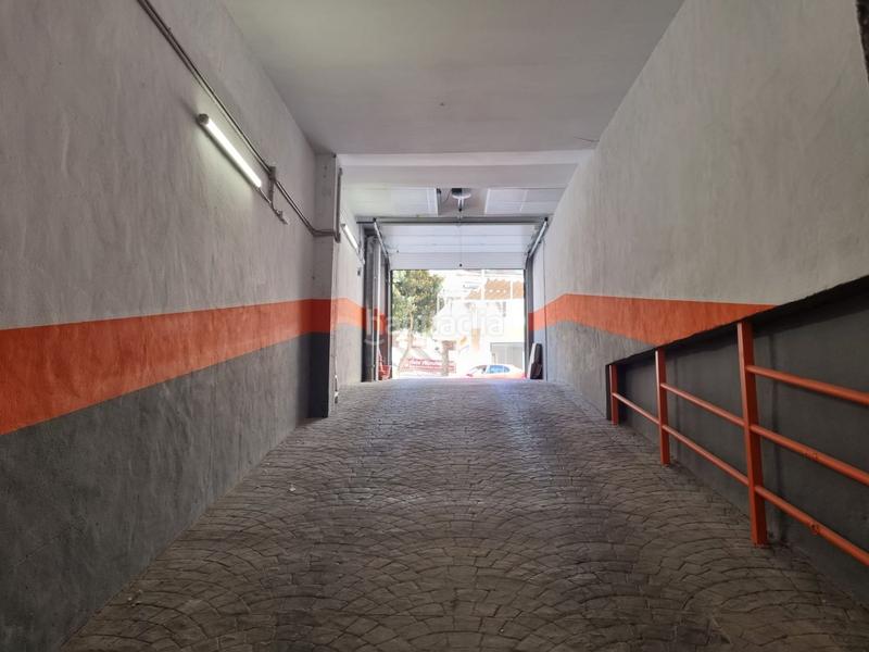 Foto 4a70d8c5-f449-4900-ba9f-f6c390975ad8. Parking voiture dans isabel manoja 28 dans Manantiales-Estación de Autobuses Torremolinos