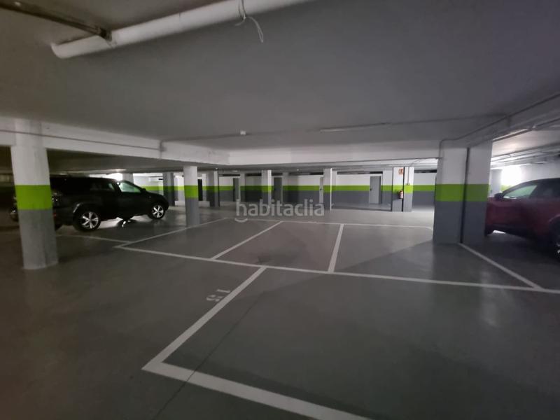 Foto 58a42e45-6cb9-424d-bc83-d6c6b0016716. Parking coche garaje en venta en centro. en Manantiales-Estación de Autobuses Torremolinos