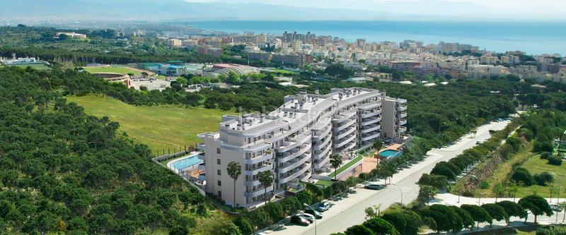 Foto 9e52a459-ff3f-465f-a5ca-c69dccfb71cc. Piso en luis mamerto lopez-tapia 8 piso en venta en El Pinillo, 3 dormitorios. en Torremolinos