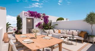 Casa adossada a Calle caliza 26. Adosado de 3 dormitorios con solarium (41 m2). residencial con p