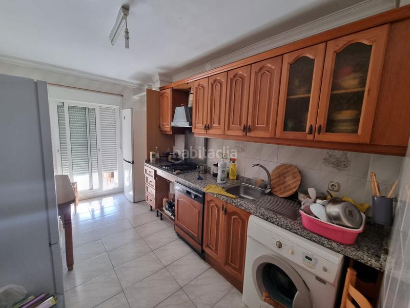 Foto bd64a707-84b7-4047-941f-7529e774a795. Piso en isabel manoja 14 piso en venta en centro, 4 dormitorios. en Torremolinos