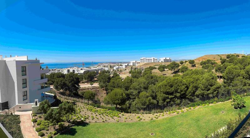 Foto 4a8090ad-175d-4874-8602-32529f554a40. Pis 121m<sup>2</sup> a avenida 8 de marzo 32 a El Higuerón Fuengirola