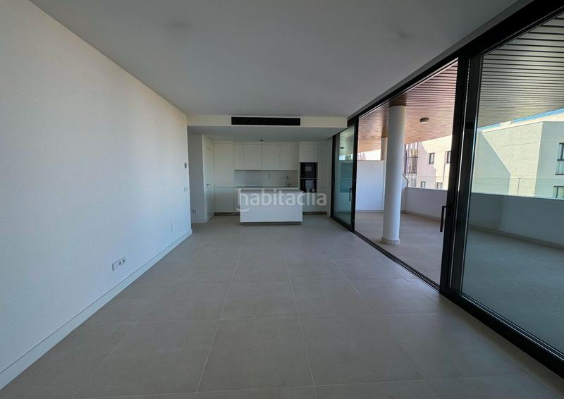 Foto 61a886c4-9187-47c6-9a7a-c8091d298673. Pis 121m<sup>2</sup> a avenida 8 de marzo 32 a El Higuerón Fuengirola