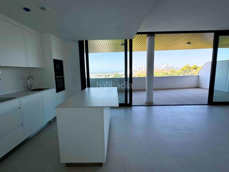 Foto a9424194-a780-4e13-98b8-2a017757840e. Pis 121m<sup>2</sup> a avenida 8 de marzo 32 a El Higuerón Fuengirola